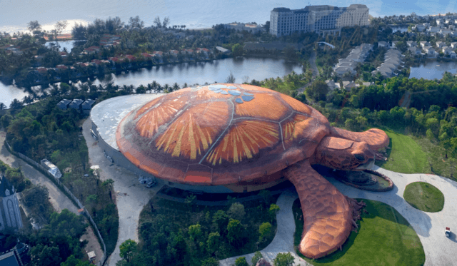 Design complex connections even for a turtle-shaped roof