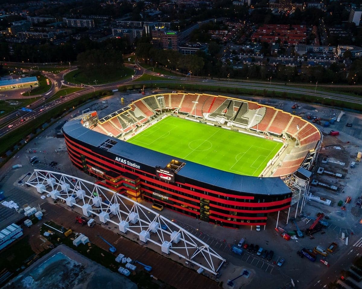 The roof of the AFAS stadium contains a large number of different types of steel connections designed and code-checked by IDEA StatiCa, a structural design software.